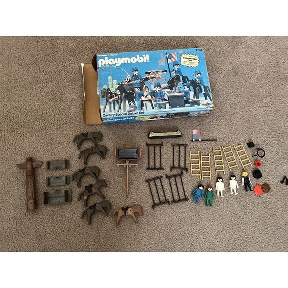Playmobil Calvary And Miscellaneous Vintage 1980 - Picture 1 of 8